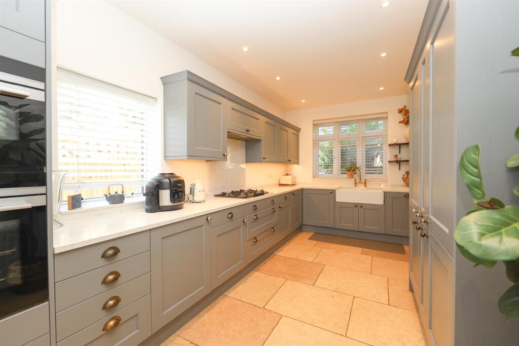 House in Tonbridge - View 5