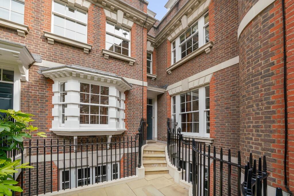 Main image of property: Dukes Mews, London, W1U