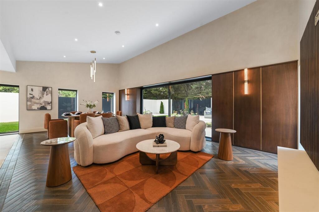 House in Ipswich - View 4