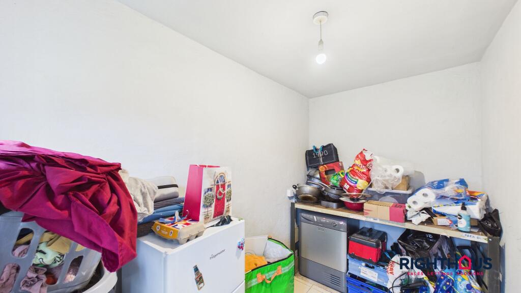 Additional image 10 of Heysham Drive, Bradford, BD4