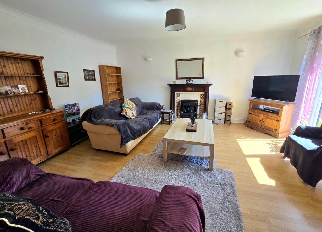 House in Lewistown, Ogmore Valley - More