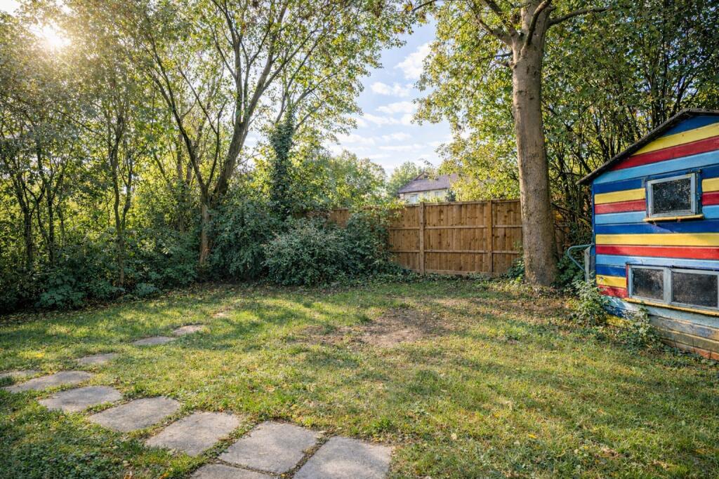 Additional image 22 of Ardens Way, St. Albans, Hertfordshire, AL4