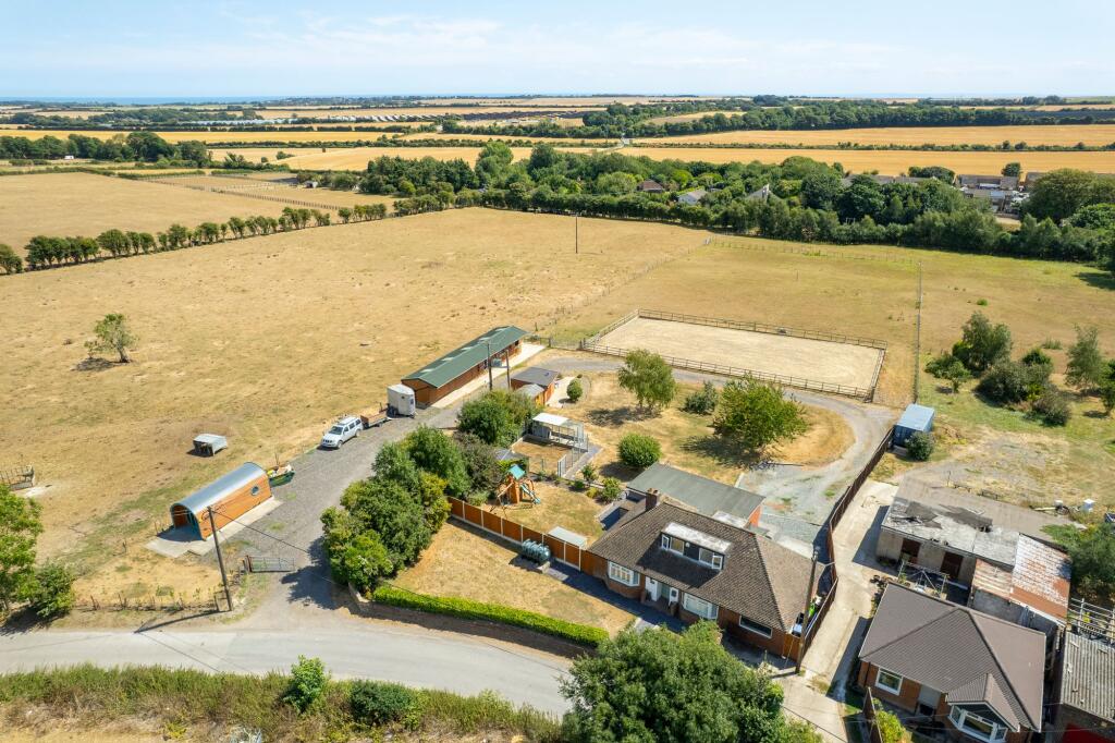 House in Dover, Guston - View 4