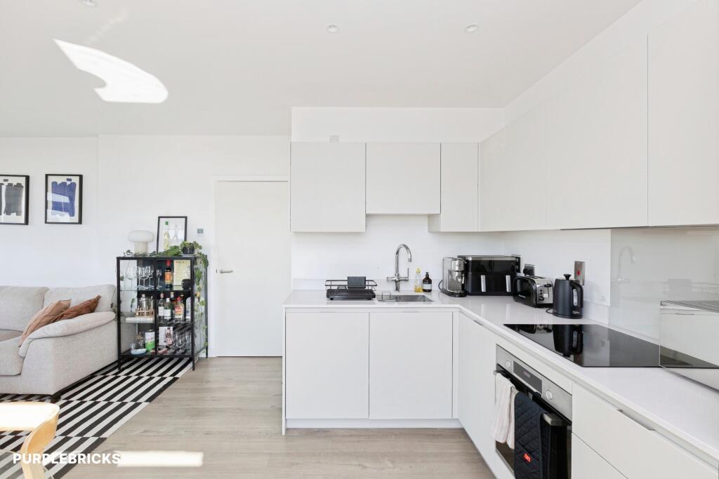 Apartment in London - More