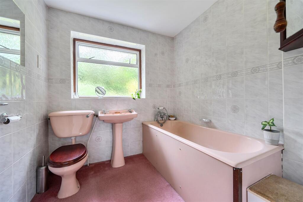House in Waverley, Haslemere - More