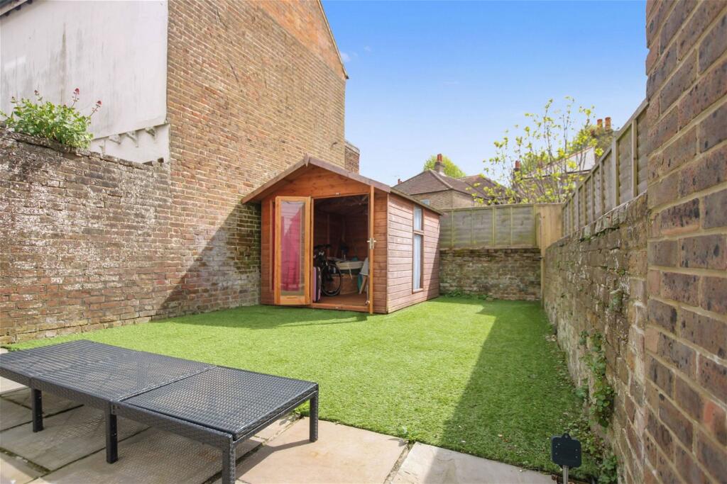 129 Tarring Road, Worthing, BN11