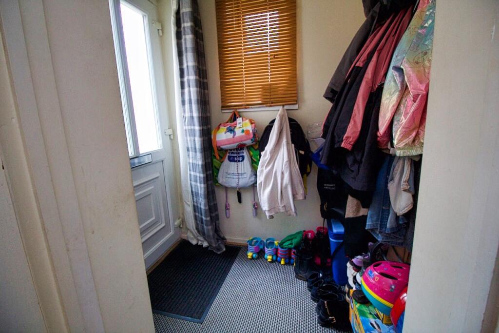 Beaufort Way, Rhoose, Barry photo 4