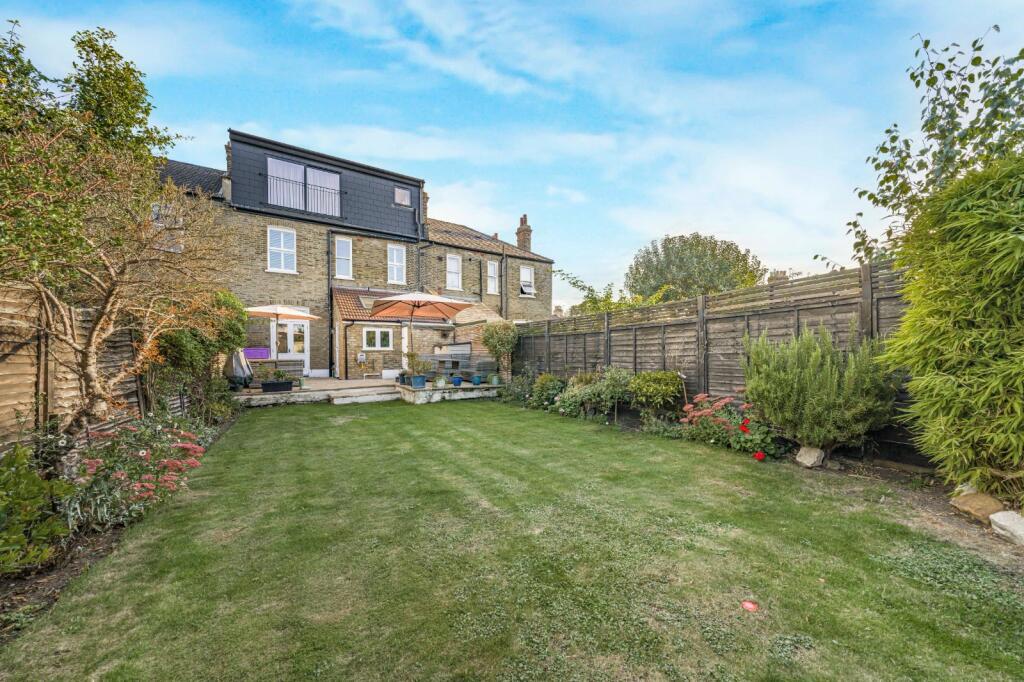 House in London, Eltham Park, Well Hall - View 4