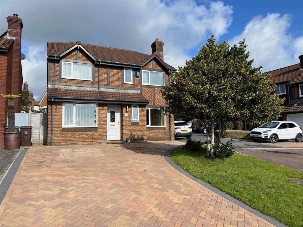 4-bed detached on Plympton, Plymouth, £450,000
