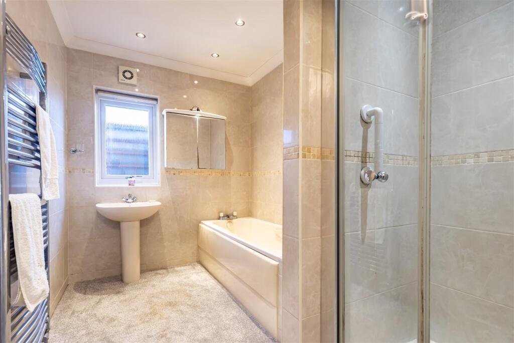 House in Epping Forest, North Weald - View 4