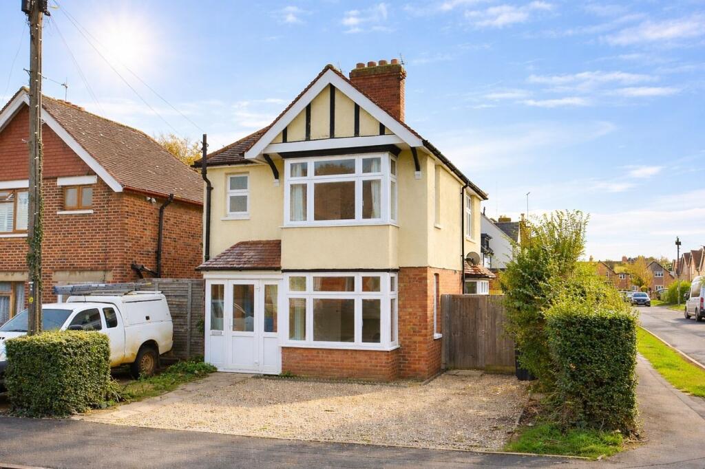Main image of property: Queens Road, Thame