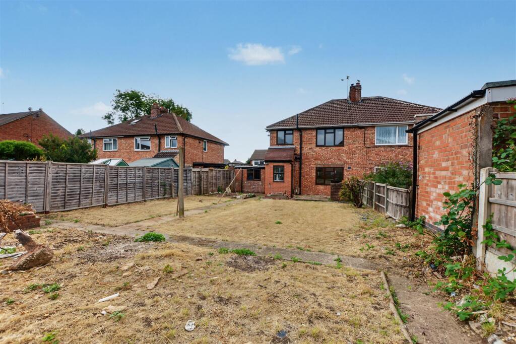House in Nottingham - View 4