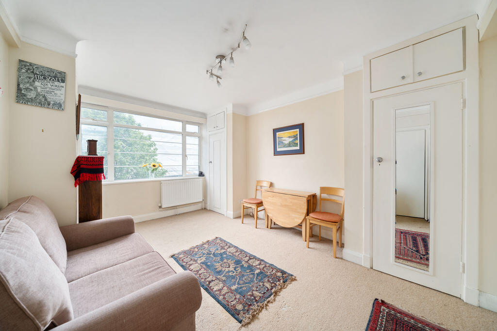 Main image of property: Du Cane Court, Balham High Road, SW17 7JL