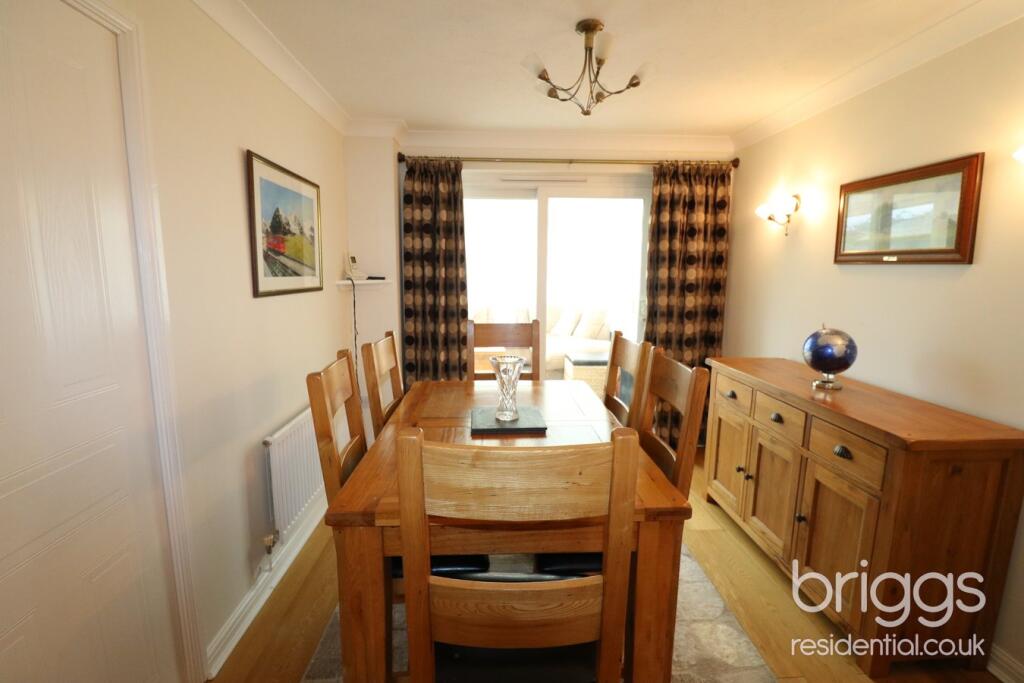 Lamport Close, Market Deeping, PE6 photo 5