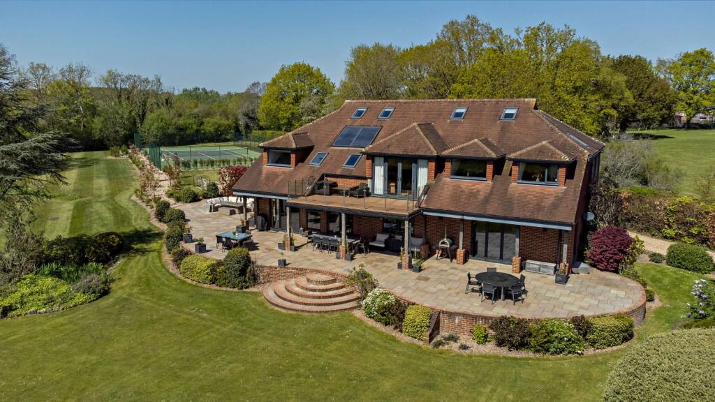 Main image of property: Muntham Drive, Barns Green, Horsham, West Sussex