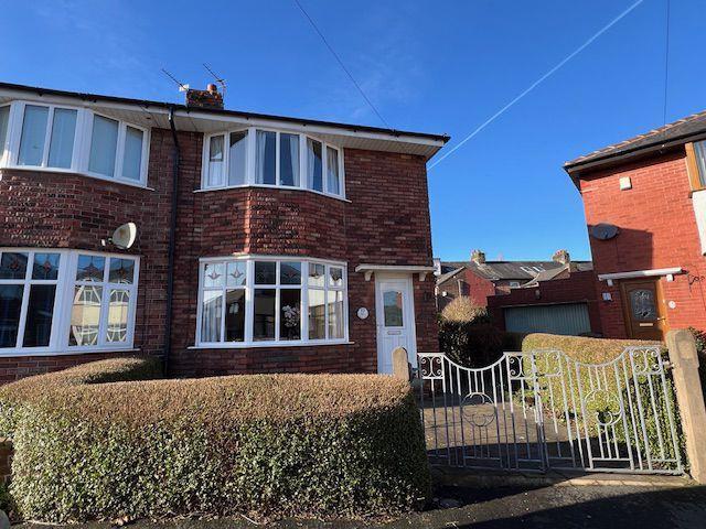 2-bed semi-detached on South End, Broadgate, Preston, £135,000