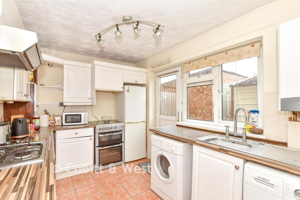 Apartment in Portsmouth - View 3