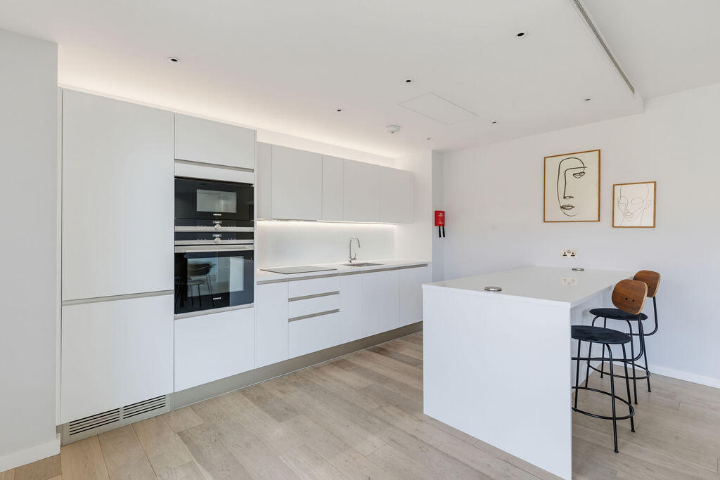 Apartment in London - View 4