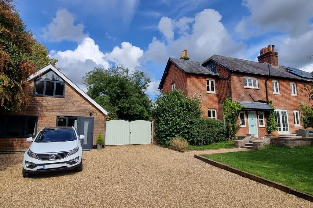 Hambledon, Hampshire photo 3