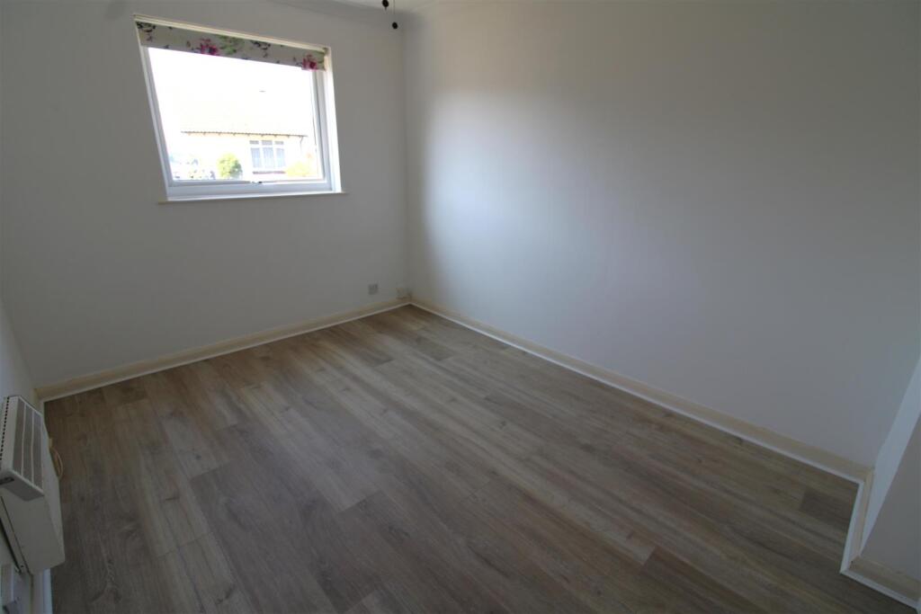 Armada Way, Littlehampton photo 4