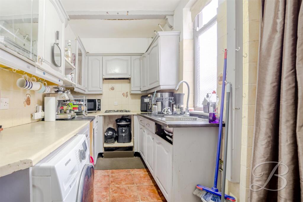 House in Mansfield, Ladybrook - More