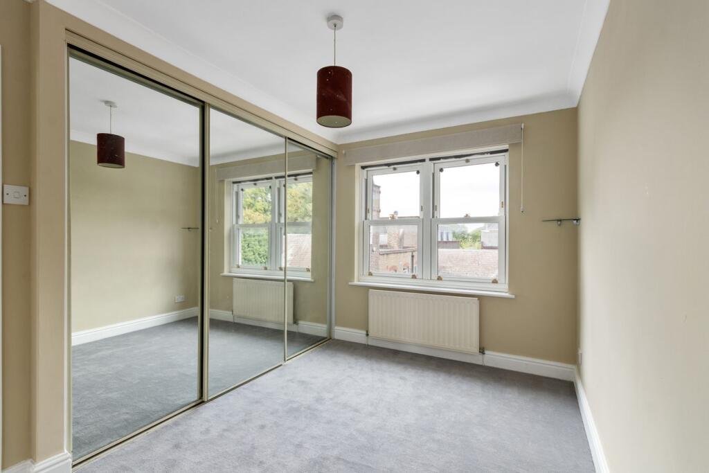 Apartment in London - View 4