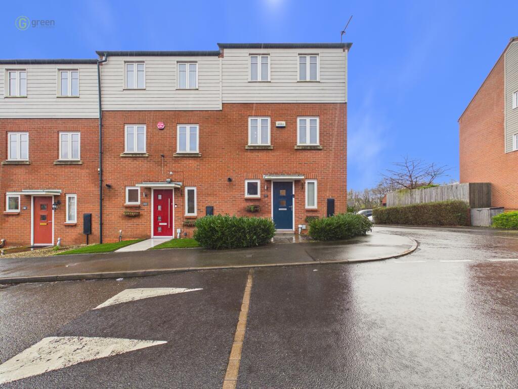 Main image of property: Horseshoe Crescent, Great Barr, B43