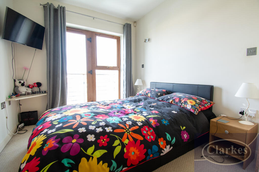 Park Towers, Queens Park, Bournemouth - View 6