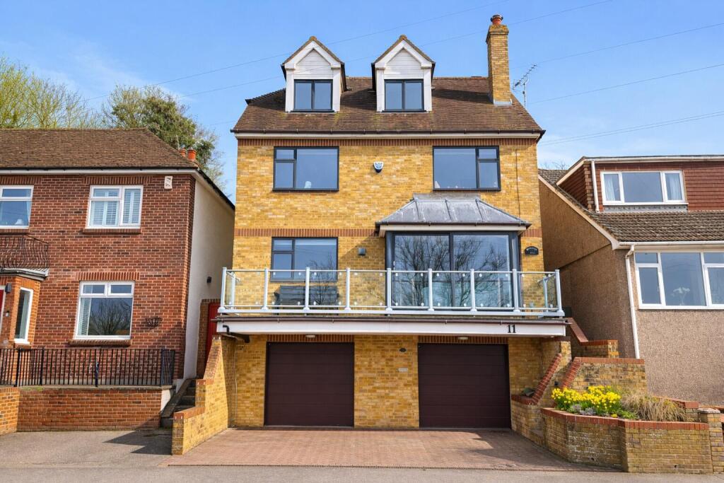 Main image of property: The Esplanade, Rochester