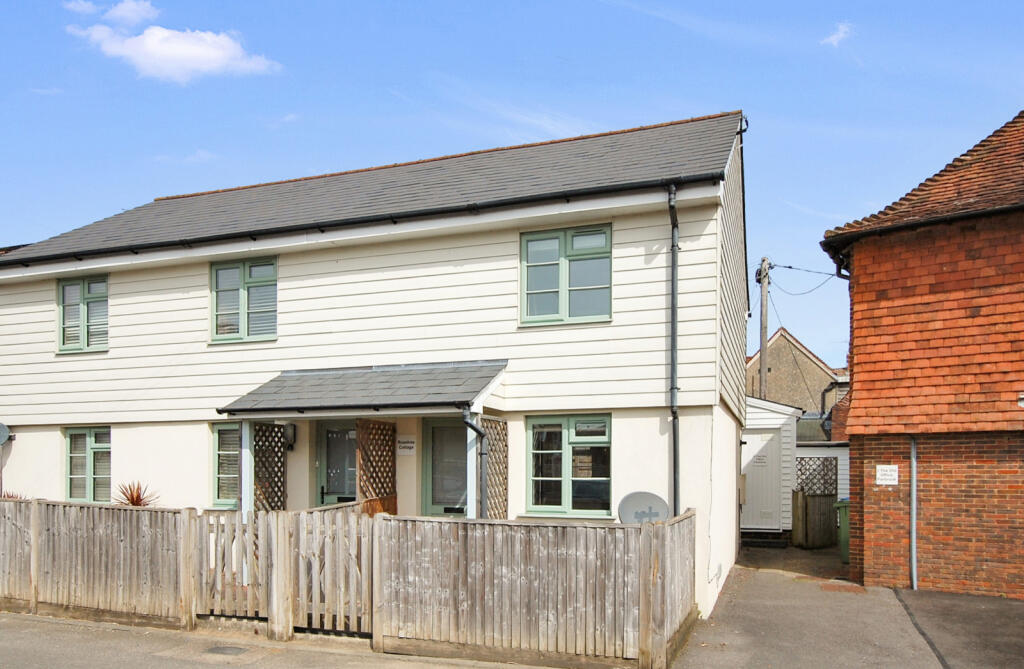 Main image of property: Parbrook, Billingshurst