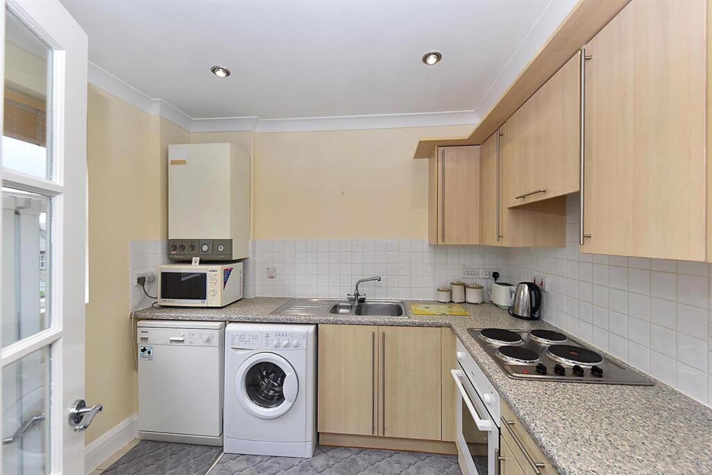 Apartment in Bollington, Cheshire East - View 4
