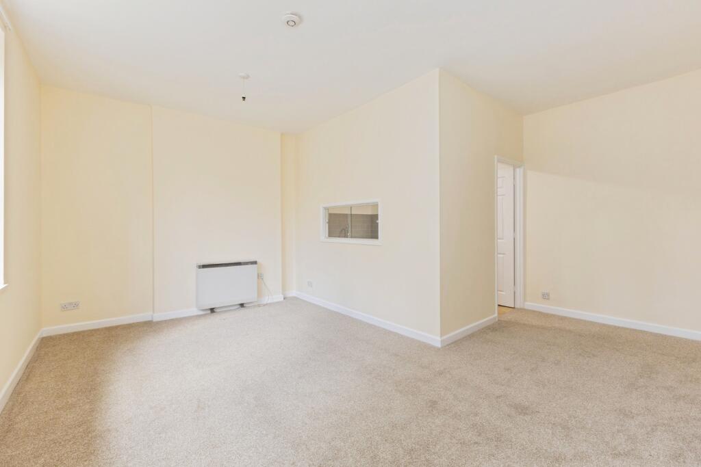 Apartment in Torquay - View 3
