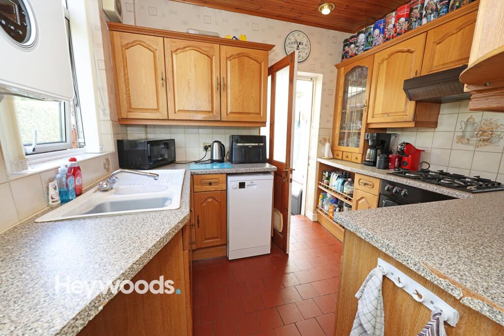 House in Stoke-on-Trent - More
