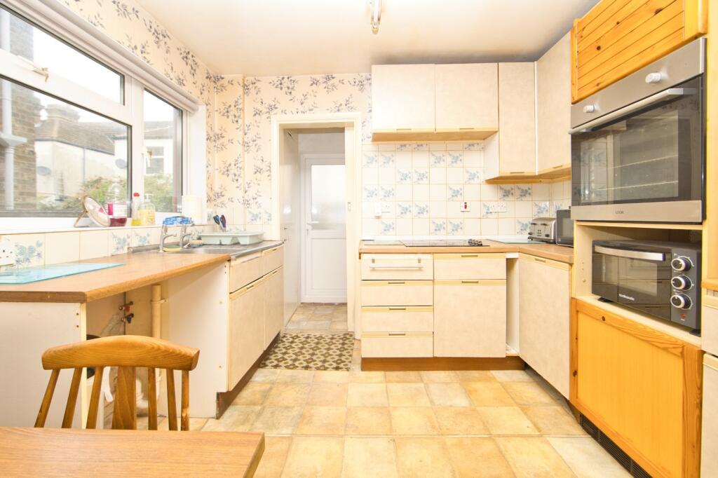 House in Dover - View 2