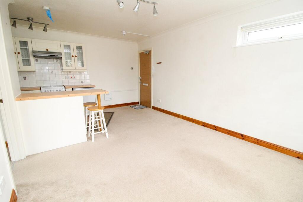 Additional image 3 of Knyveton Road, Bournemouth, BH1