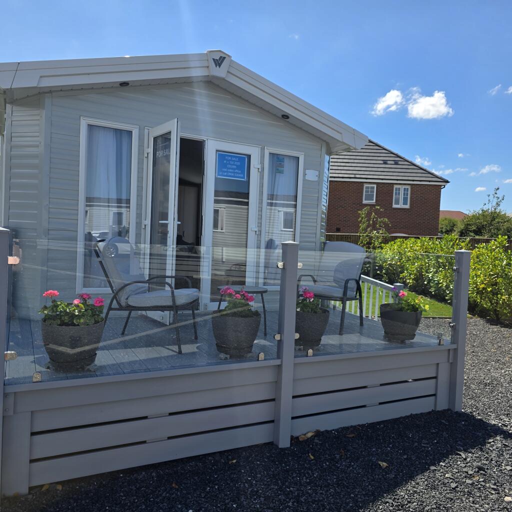 2025 Willerby Sheraton , Oaklands Leisure Park, Warton, Preston, Lancashire, PR4 1AH - View 3