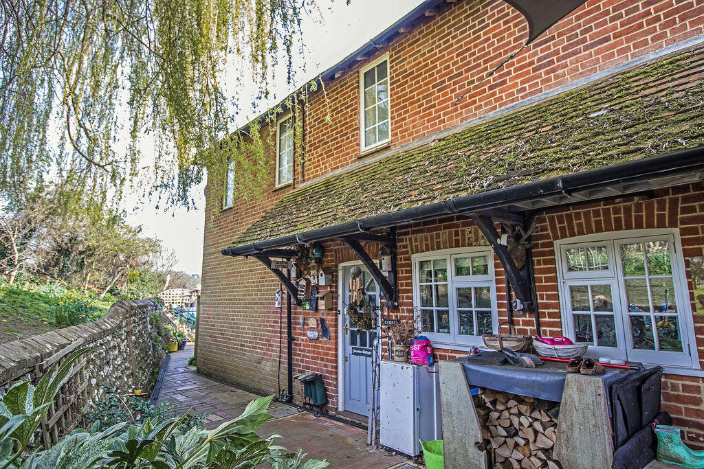 Main image of property: Broadmere Common, Henfield