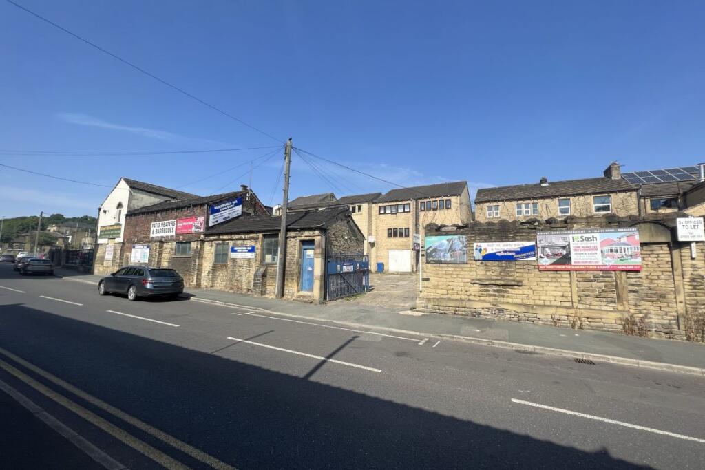 Main image of property: 205 & 208 Albert Street, Lockwood, Huddersfield, West Yorkshire, HD1 3QD