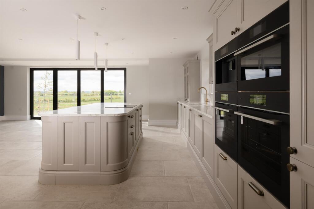 House in Scagglethorpe, North Yorkshire - More