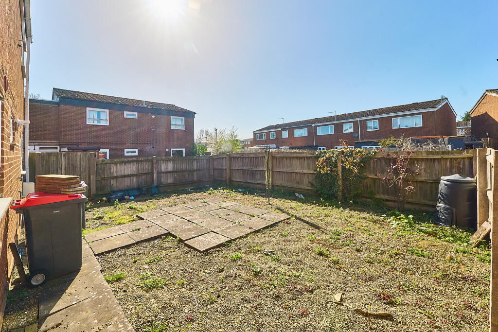 68 Briarwood, Brookside, Telford, Shropshire TF3 1TR photo 3