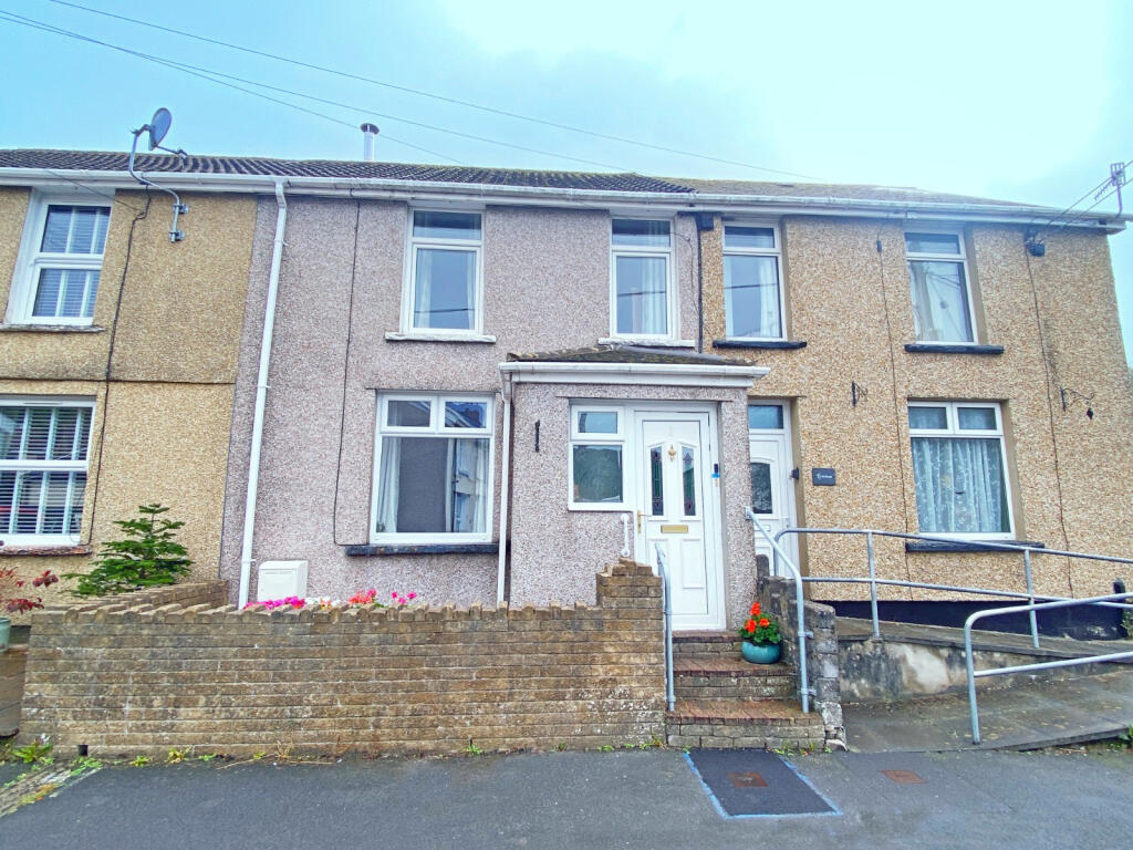 Main image of property: Hill Street, Ystrad Mynach, Hengoed, CF82 7AU