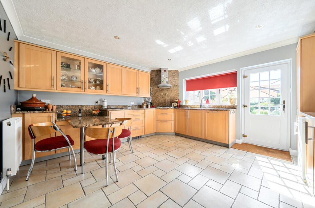 House in Southampton - View 5