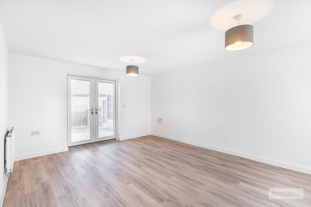 Main image of property: Shale Meadow, WELLINGBOROUGH