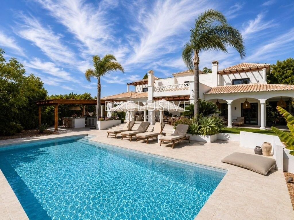 Main image of property: Algarve, Carvoeiro