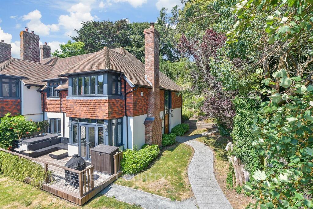 Main image of property: Cannongate Road, Hythe, Kent