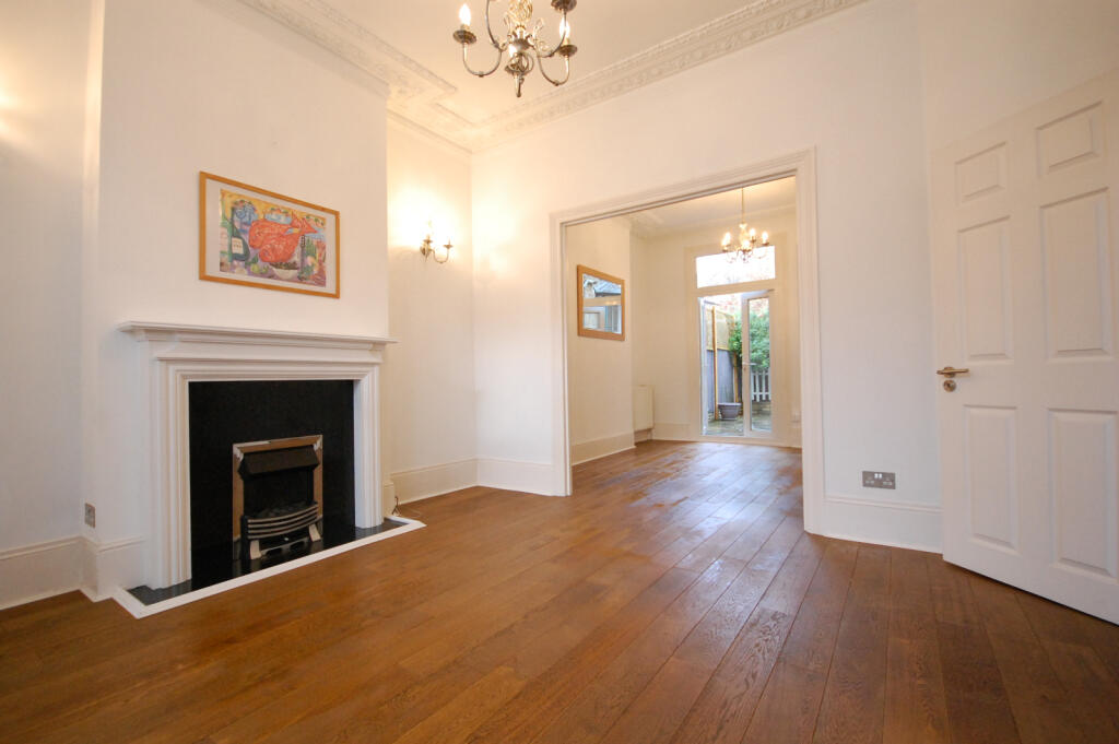 House in London - View 4