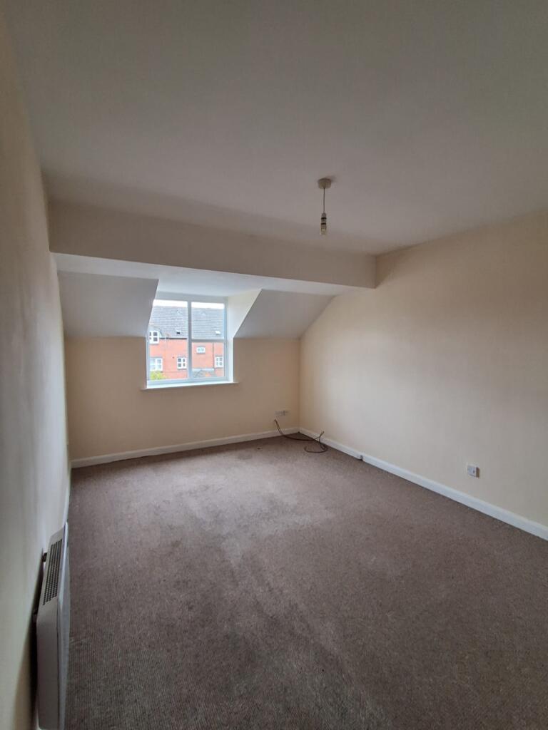 Apartment in Northampton, Phippsville - View 2