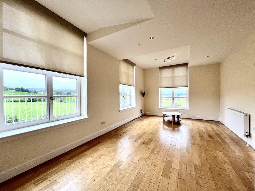 82 Woolcarders Court Cambusbarron photo 2