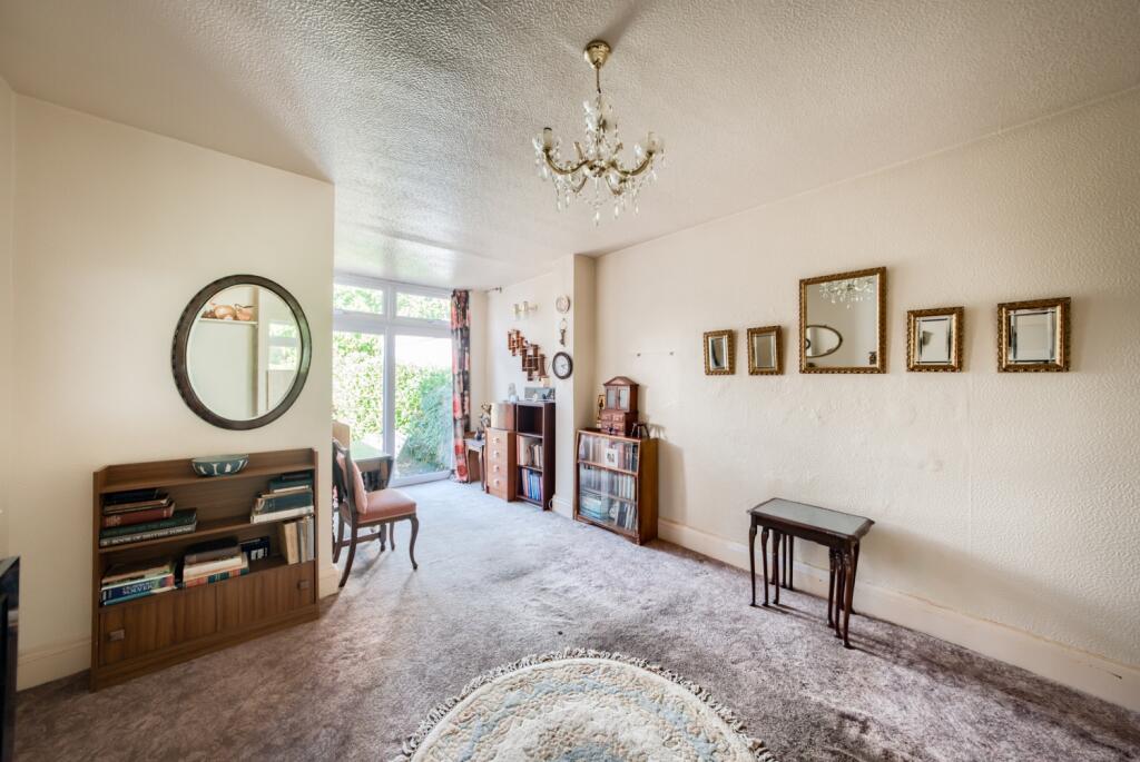 House in Stratford-on-Avon, Shottery, Stratford-upon-Avon - View 2