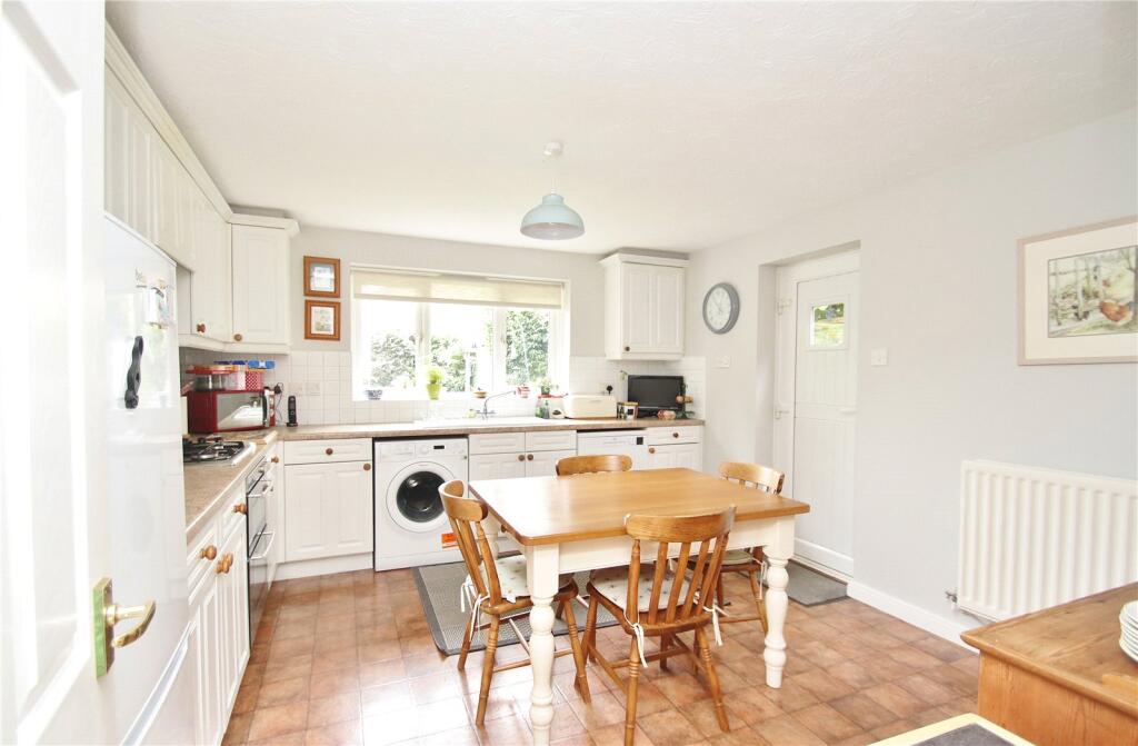 Shires Mead, Verwood, Dorset, BH31 photo 2